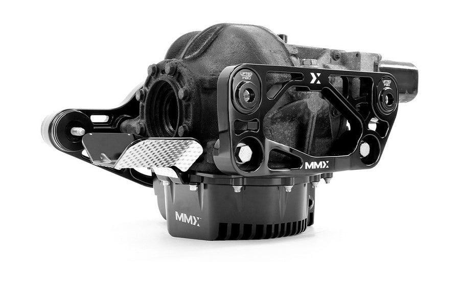 BMW F8X M2 M3 M4 MMX Performance Dual Differential Mount fitted to a rear differential with an MMX differential sump