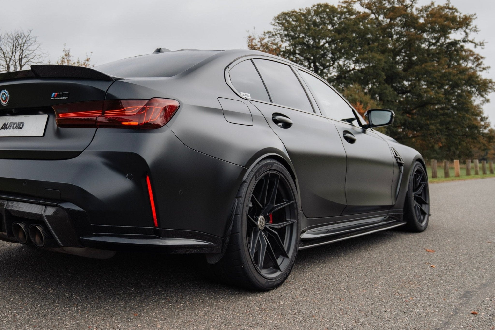 TREVORA G80 M3 Pre-Preg Carbon Fiber PR-1 Side Skirts for BMW G80 G81 exterior upgrade, crafted from lightweight carbon fiber.