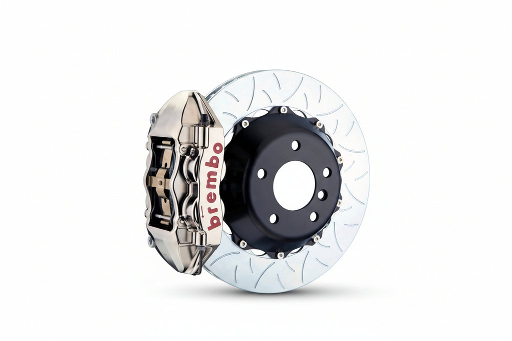 Brembo GT-R rear big brake kit for BMW F85 X5M and F86 X6M, 380mm Type 3 slotted rotors with red calipers on a white background