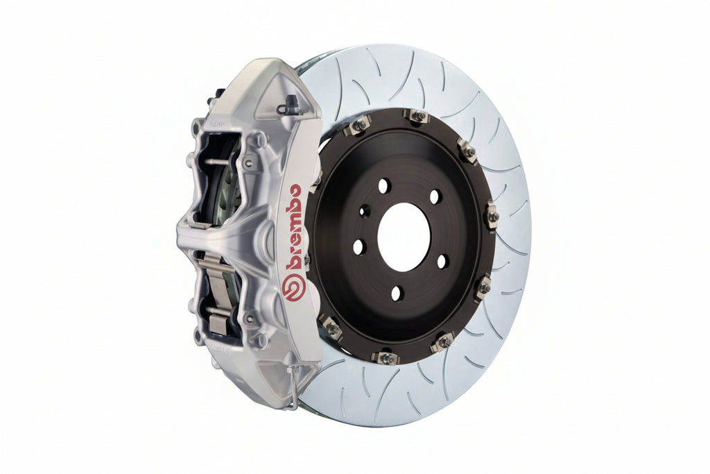 Brembo F85 X5M / F86 X6M GT big brake kit with 405x34mm 2-piece slotted front brakes, silver calipers, 6-piston design.