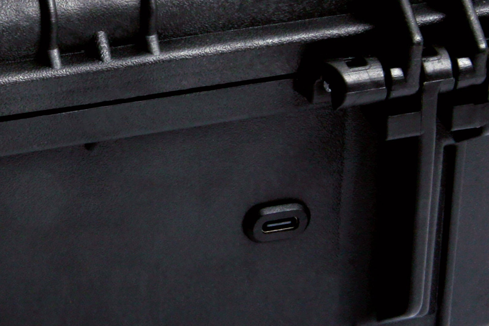 CANchecked Brake Temperature Monitor Wireless Storage Box charging port close up product photo 
