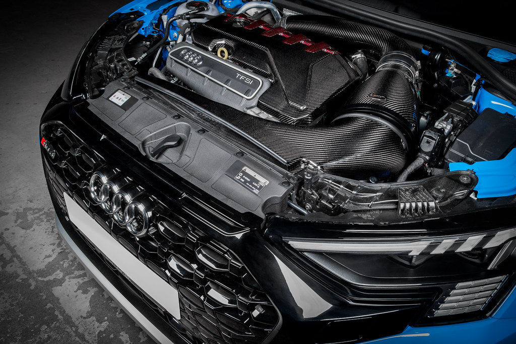 Eventuri black carbon intake system installed on Audi 8Y RS3 engine bay
