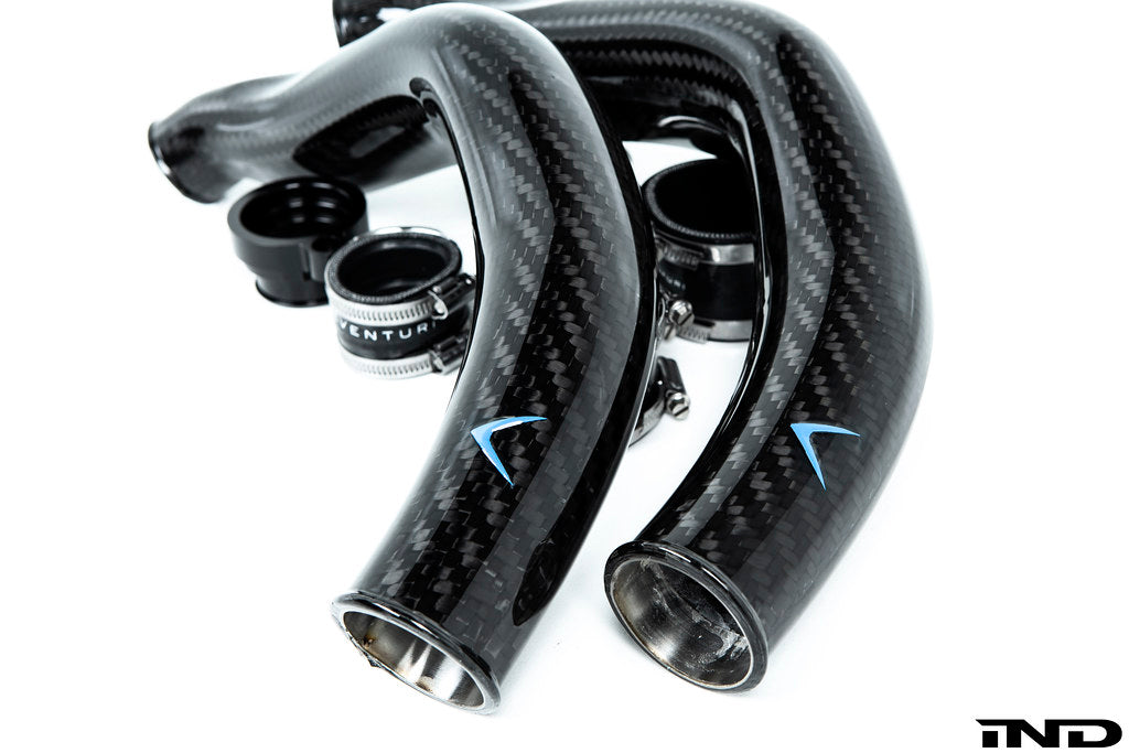 Eventuri gloss carbon charge pipe set for BMW S55 M2 Competition M3 M4 on white background