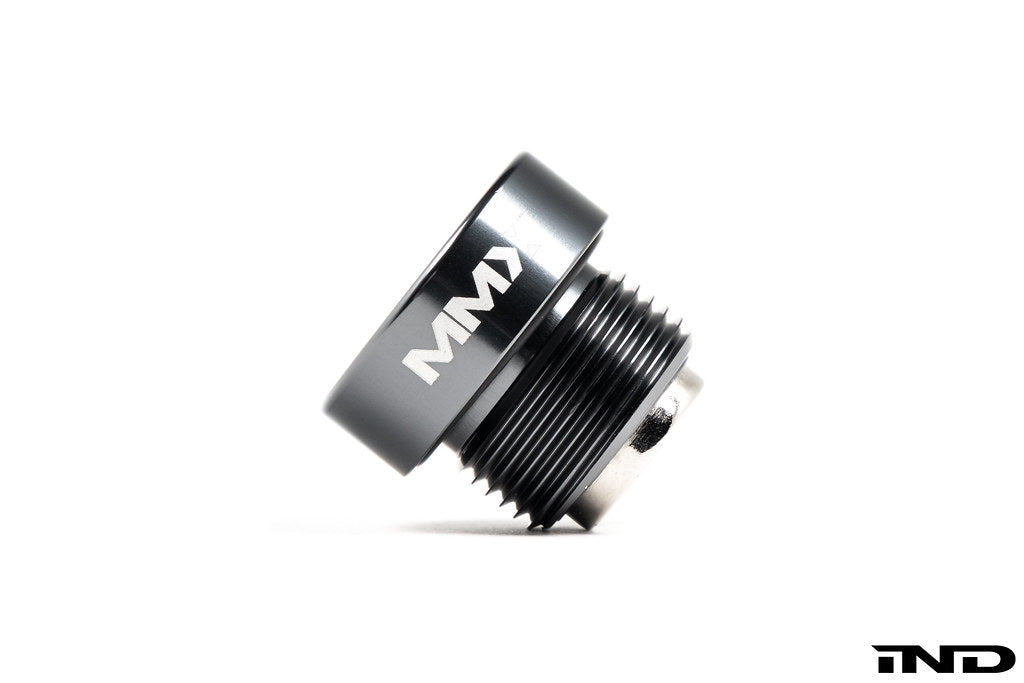 MMX Performance magnetic differential oil drain plug M22x1.5 for BMW vehicles on white background