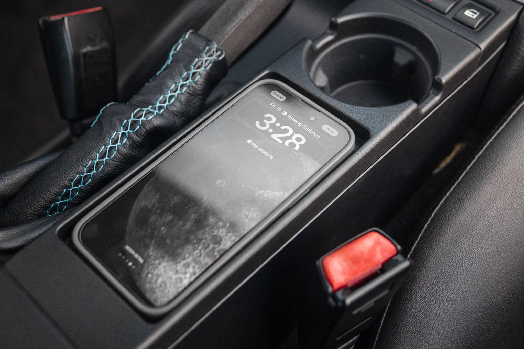 Induktiv E46 3-Series Wireless Charger Kit