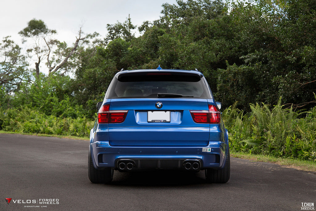 iND e70 x5m painted rear reflector set - iND Distribution