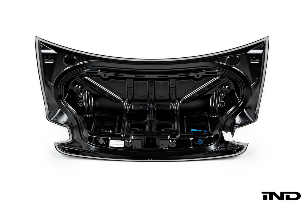 BMW motorsport f22 m235ir race trunk - iND Distribution
