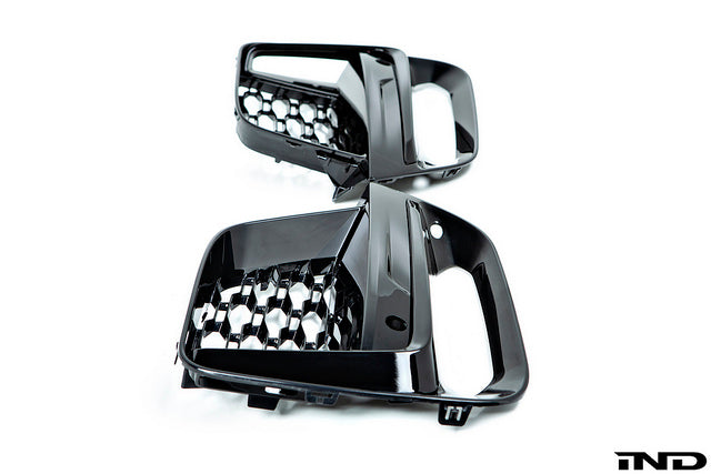 iND g0x x3 x4 m40i painted front boomerang trim set - iND Distribution