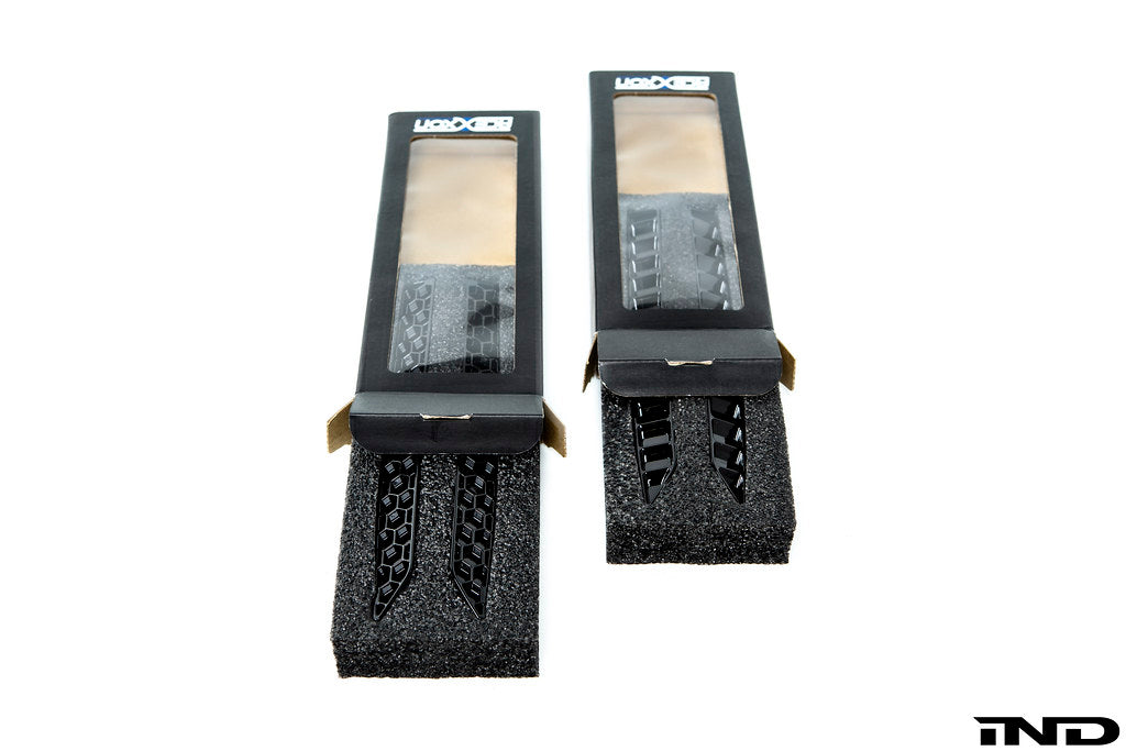 Acexxon BMW G80 M3 / G82 M4 Rear Reflector Inserts - Honeycomb