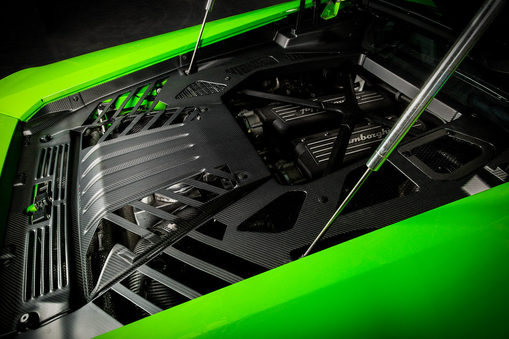 Eventuri Lamborghini Huracan Black Carbon Engine Cover Set