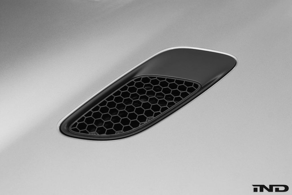 iND e9x m3 painted hood vent set - iND Distribution