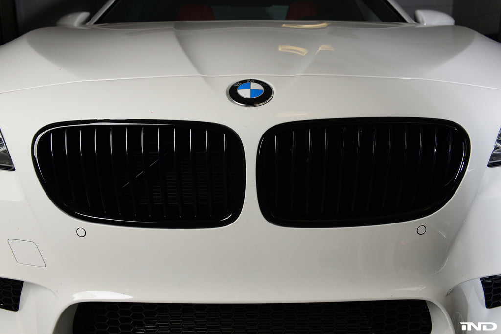 iND f10 5 series painted front grille set - iND Distribution