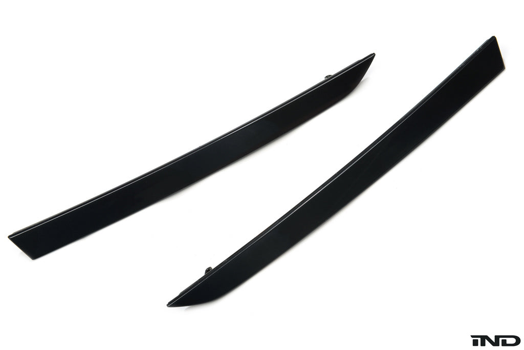 iND f30 3 series painted rear reflector set - iND Distribution