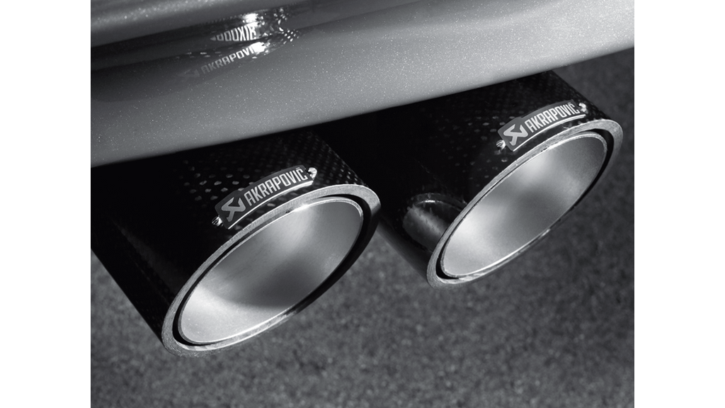 Akrapovic e82 1m coupe evolution exhaust system w carbon tail pipe set titanium - iND Distribution