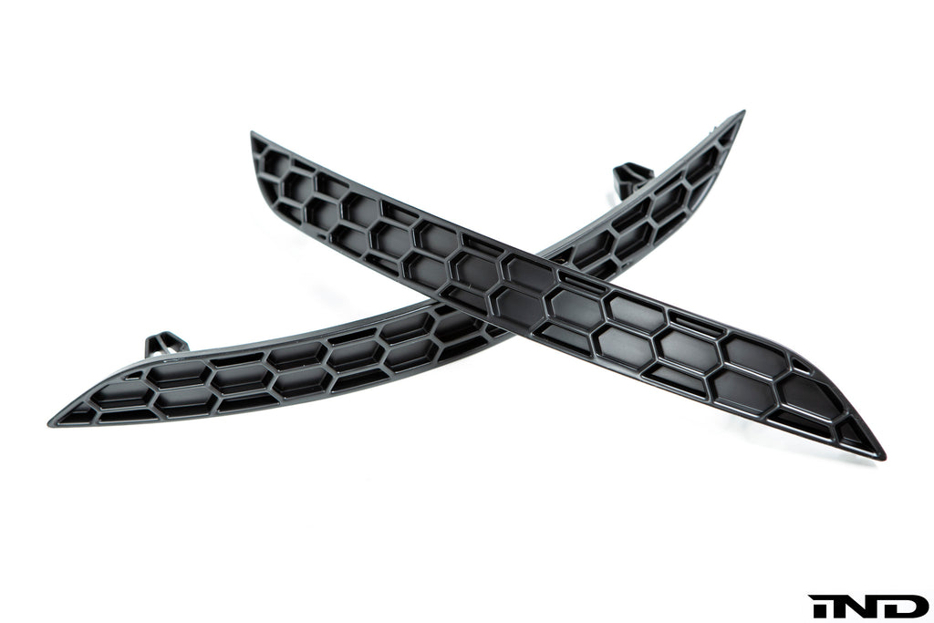 Acexxon 8v rs3 rear reflector inset set honeycomb - iND Distribution