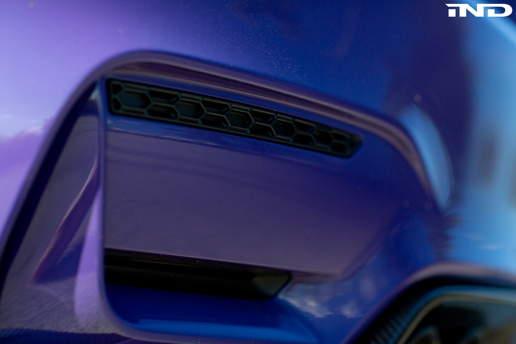 Acexxon f8x m3 m4 rear reflector insert set honeycomb - iND Distribution