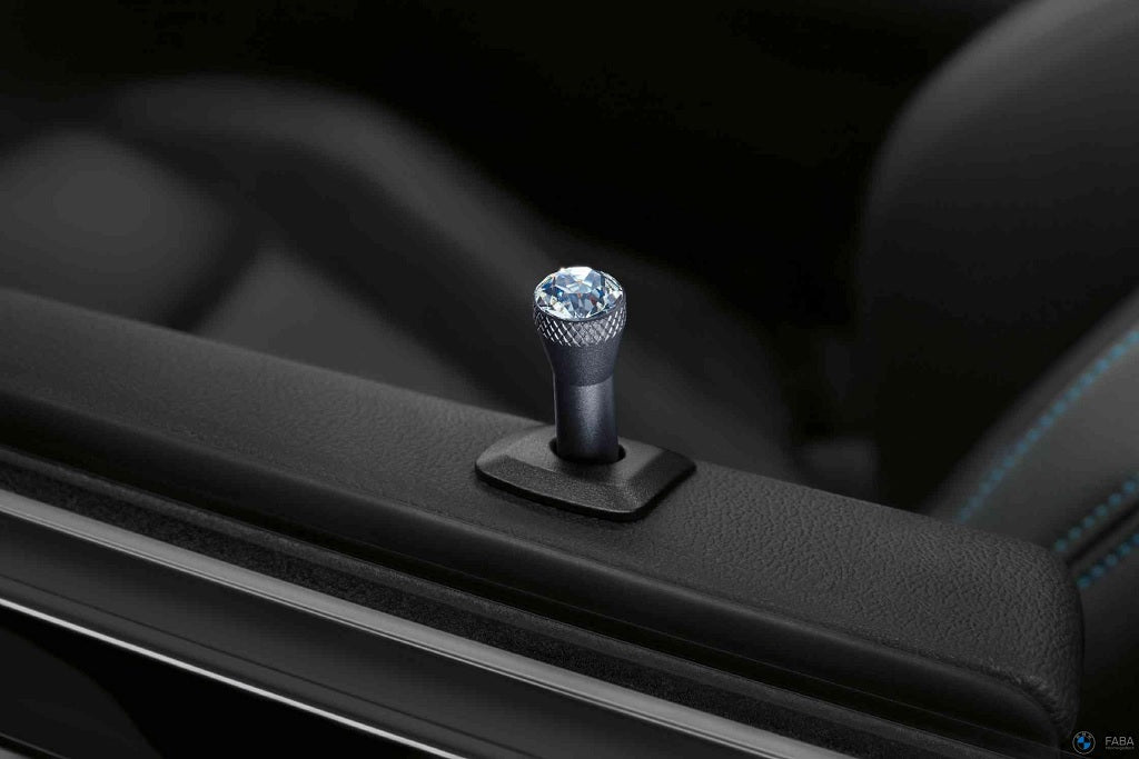 BMW CRYSTAL CLARITY DOOR PINS 2個入り BMW Door Lock Pin Set - Crystal Clarity – IND Distribution