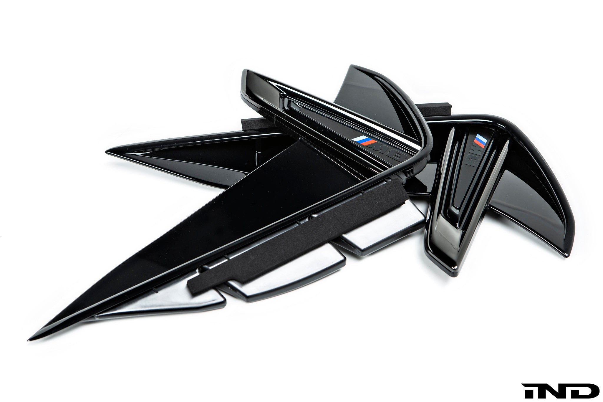 BMW m Performance f92 m8 shadowline side grille set - iND Distribution