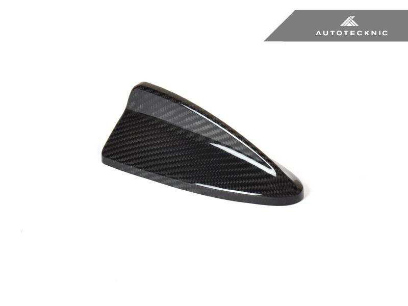 AutoTecknic e82 1m e9x m3 dry carbon roof antenna cover - iND Distribution