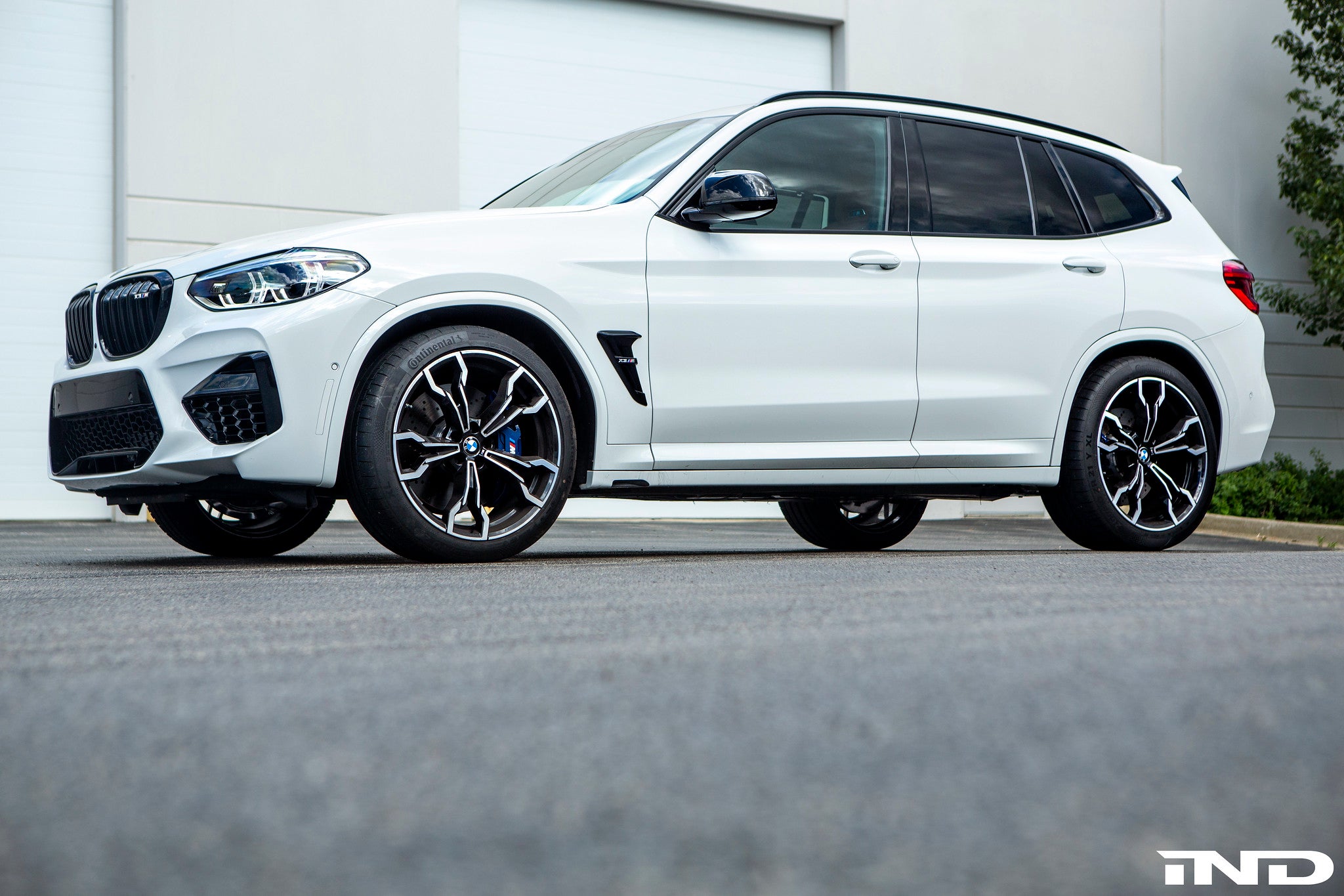 iND f97 x3m painted front reflector set - iND Distribution