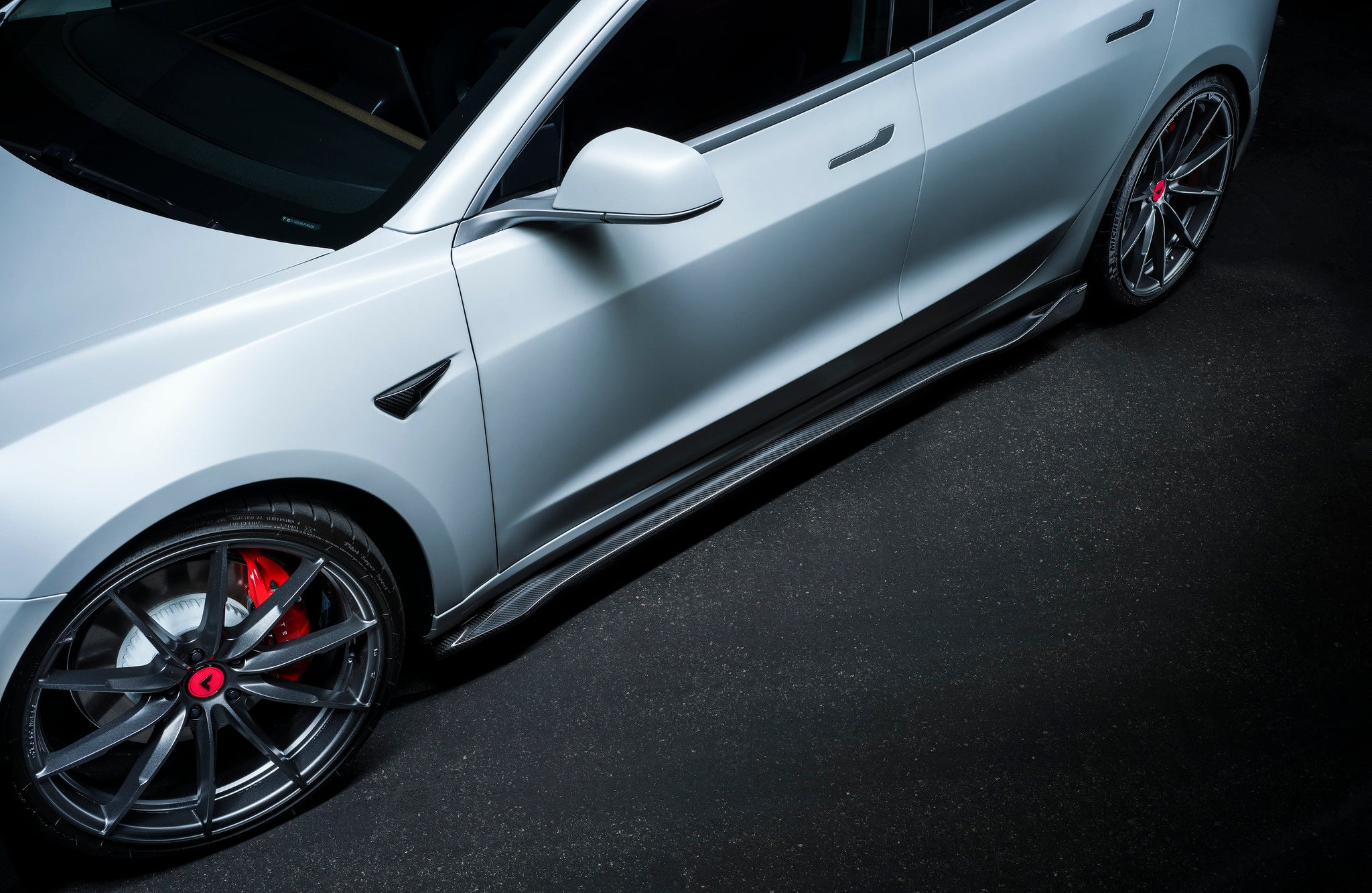 Vorsteiner tesla model 3 volta carbon side skirt set - iND Distribution