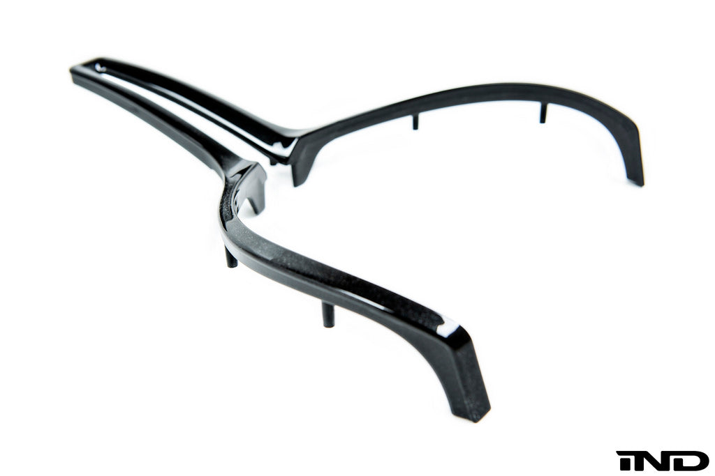 AutoTecknic painted steering wheel trim - iND Distribution