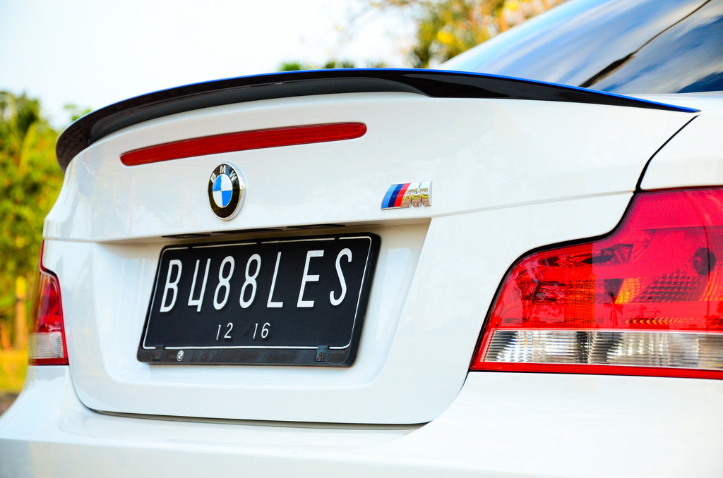 BMW Performance e82 1m spoiler with optional crt theme 1 - iND Distribution
