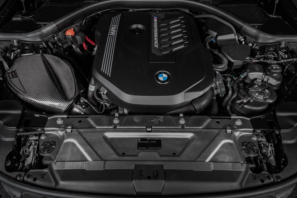 Eventuri carbon intake installed on BMW B58 engine in G20 M340i post November 2018