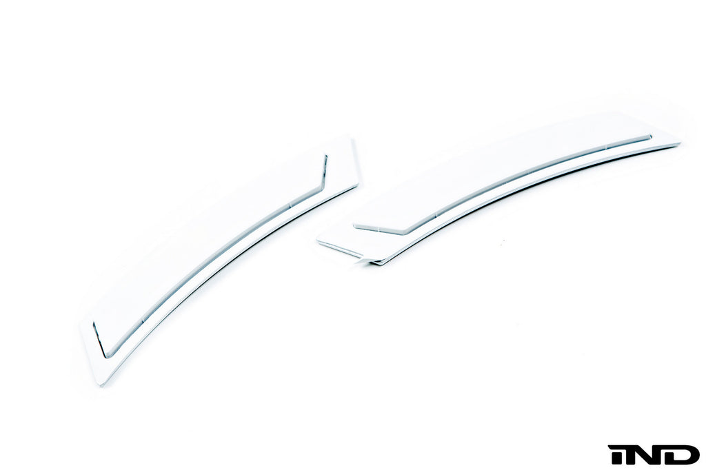 iND e89 z4 painted front reflector set - iND Distribution