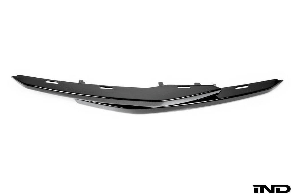 iND f30 3 series lci sport line painted lower whisker set - iND Distribution