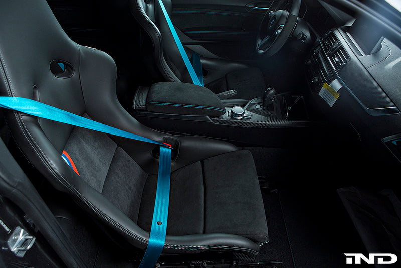 iND f87 m2 colored seat belt set - iND Distribution