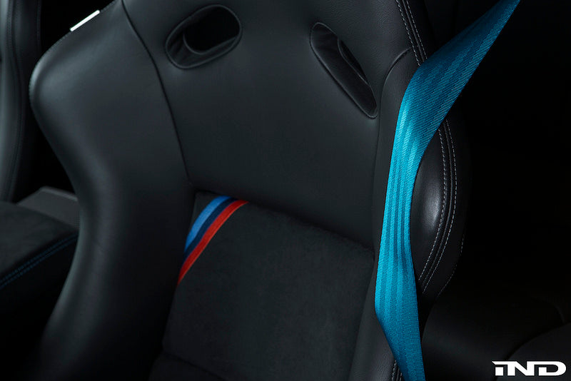 iND f87 m2 colored seat belt set - iND Distribution