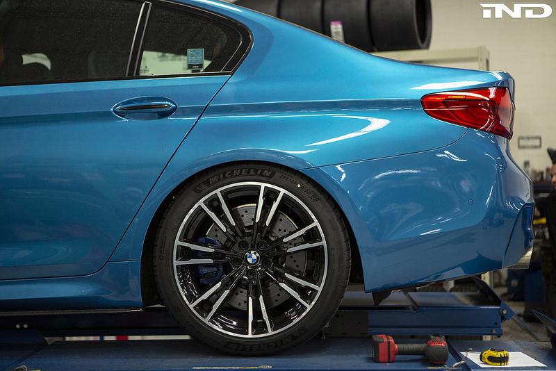 KW Variant 1 Coilover Kit - 2006-2010 BMW M5 RWD main image 1