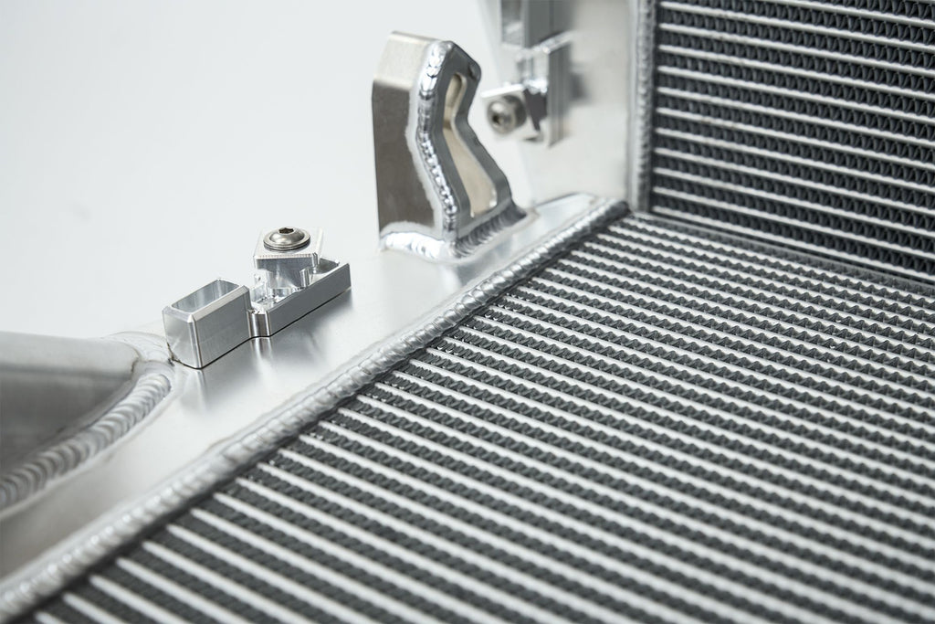 CSF RS Q8 / Cayenne Turbo / Urus High Performance Intercooler Set